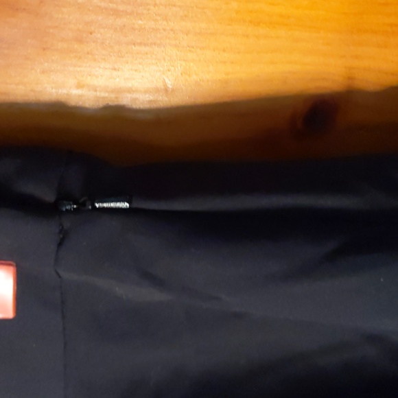 ASOS* size 6 a line black skirt - Picture 2 of 5